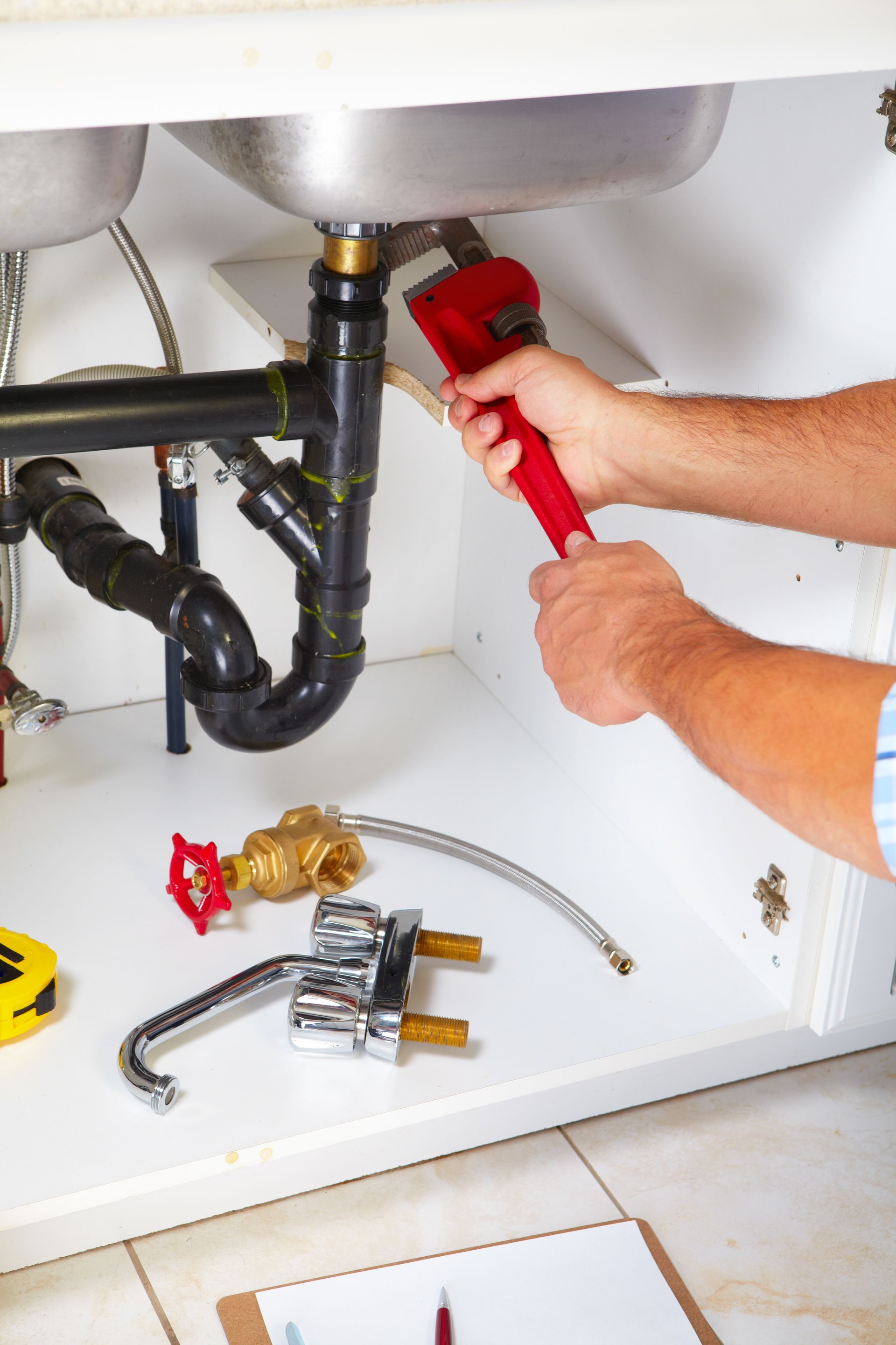 Plumber on the kitchen.